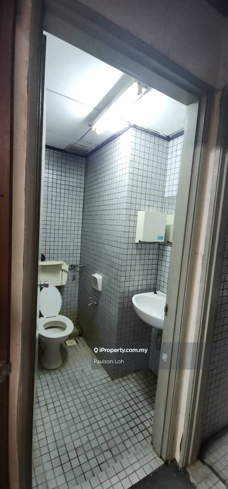 Warehouse for Rent in Seksyen 51, Petaling Jaya by Paulson Loh - iProperty.com.my