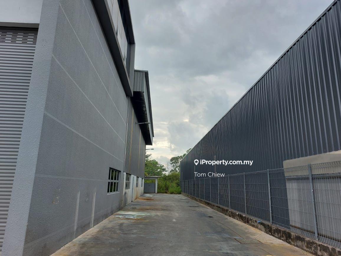 Semi-D Kilang untuk Disewa di Taman Desa Cemerlang, Ulu Tiram oleh Tom Chiew - iProperty.com.my