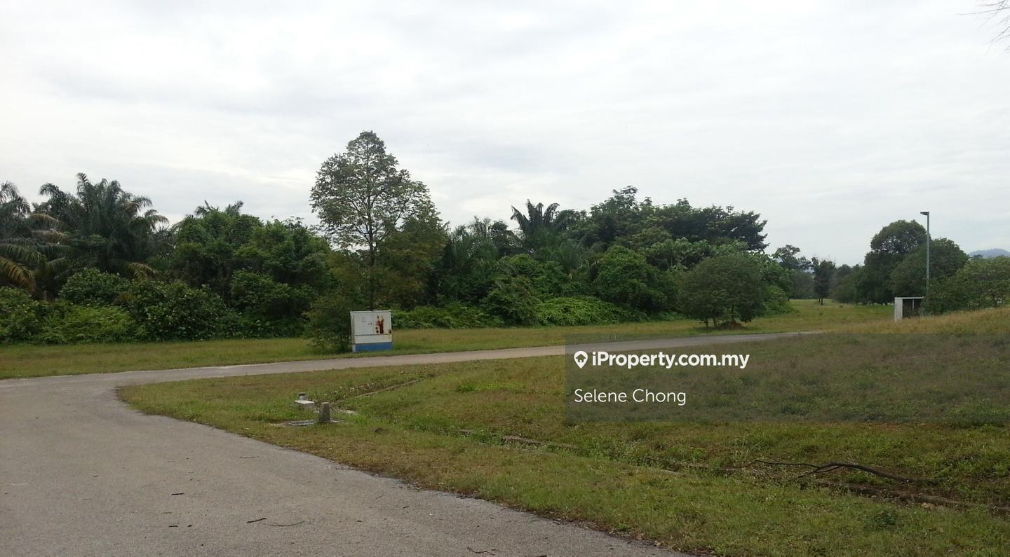 Banglo Tanah untuk Dijual di College Heights Garden Resort, Setul oleh Selene Chong - iProperty.com.my