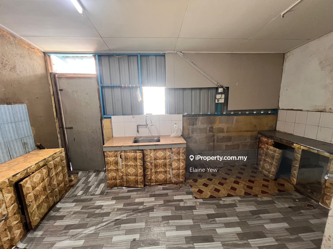 Rumah Berangkai 2 Tingkat untuk Dijual di Taman Dagang, Ampang oleh Elaine Yew - iProperty.com.my