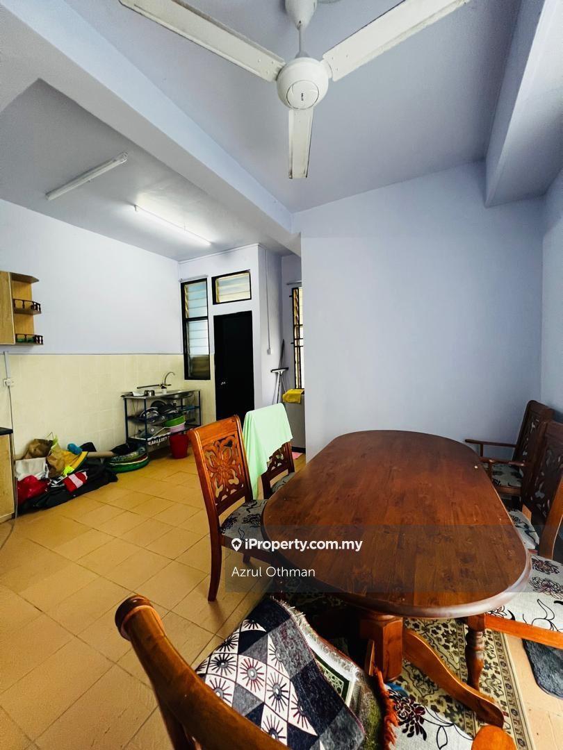 Rumah Berangkai 2 Tingkat untuk Dijual di Bandar Springhill, Port Dickson oleh Azrul Othman - iProperty.com.my