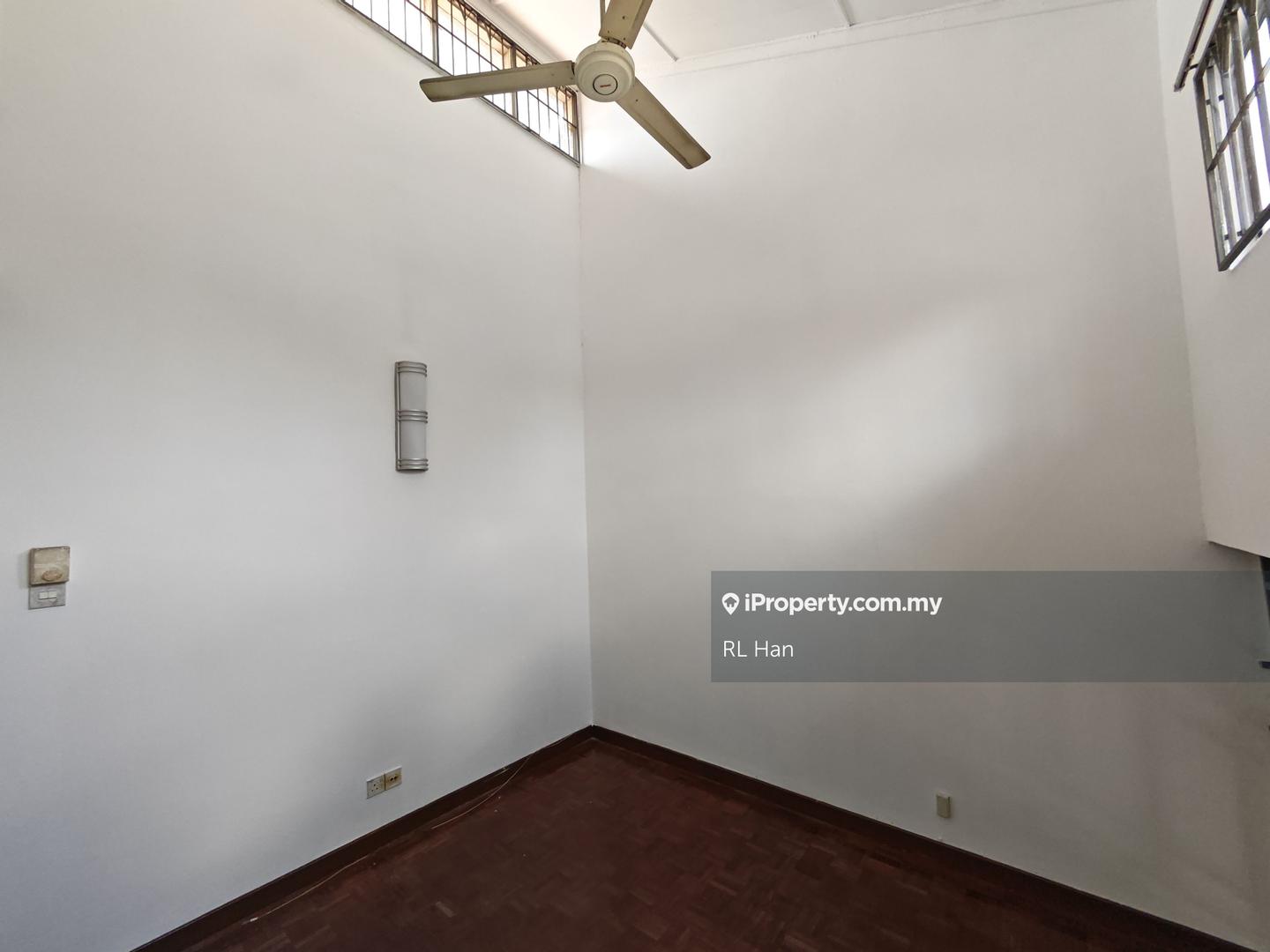 Rumah Berangkai 2 Tingkat untuk Dijual di Usj 11, Subang Jaya oleh RL Han - iProperty.com.my