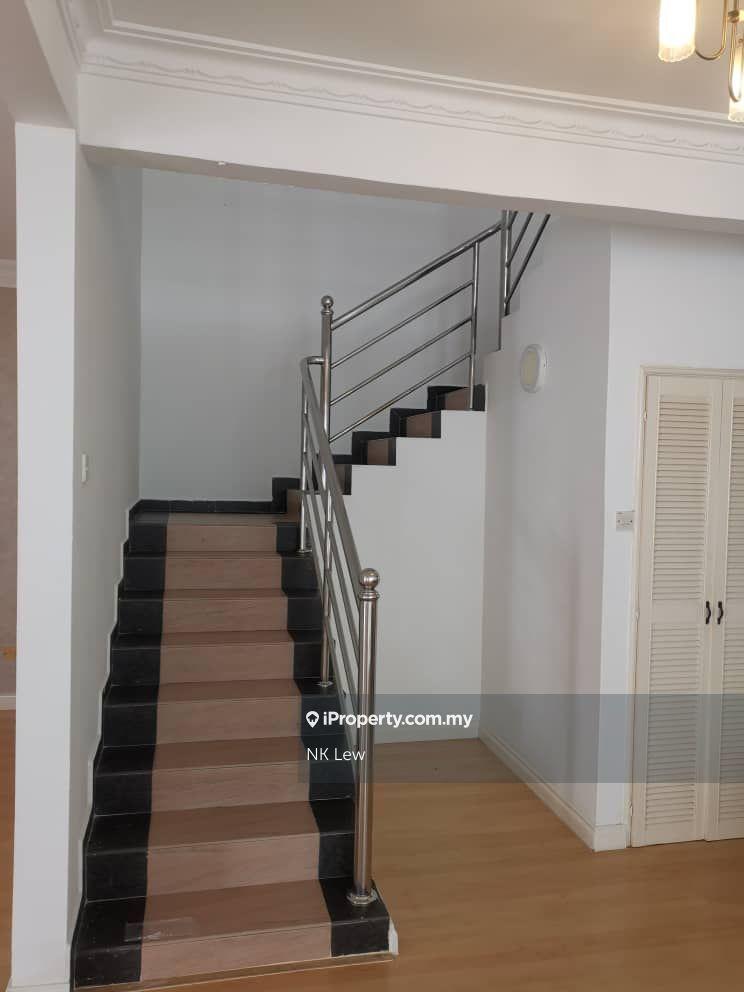 Rumah Berkembar untuk Dijual di Taman Lestari Mansion, Seri Kembangan oleh NK Lew - iProperty.com.my