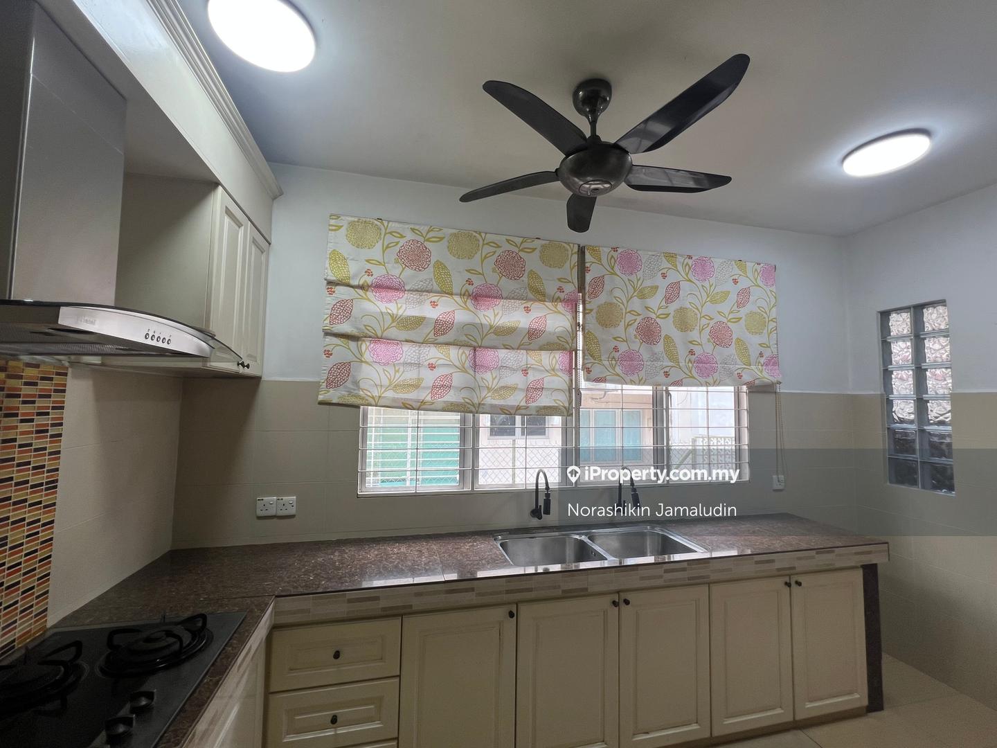 Rumah Berangkai 2 Tingkat untuk Disewa di Kota Damansara, Selangor oleh Norashikin Jamaludin - iProperty.com.my