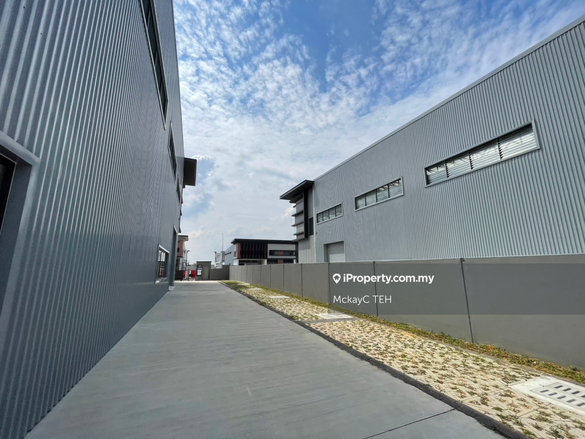 Semi-D Kilang untuk Disewa di Elmina business park, Sungai Buloh oleh MckayC TEH - iProperty.com.my