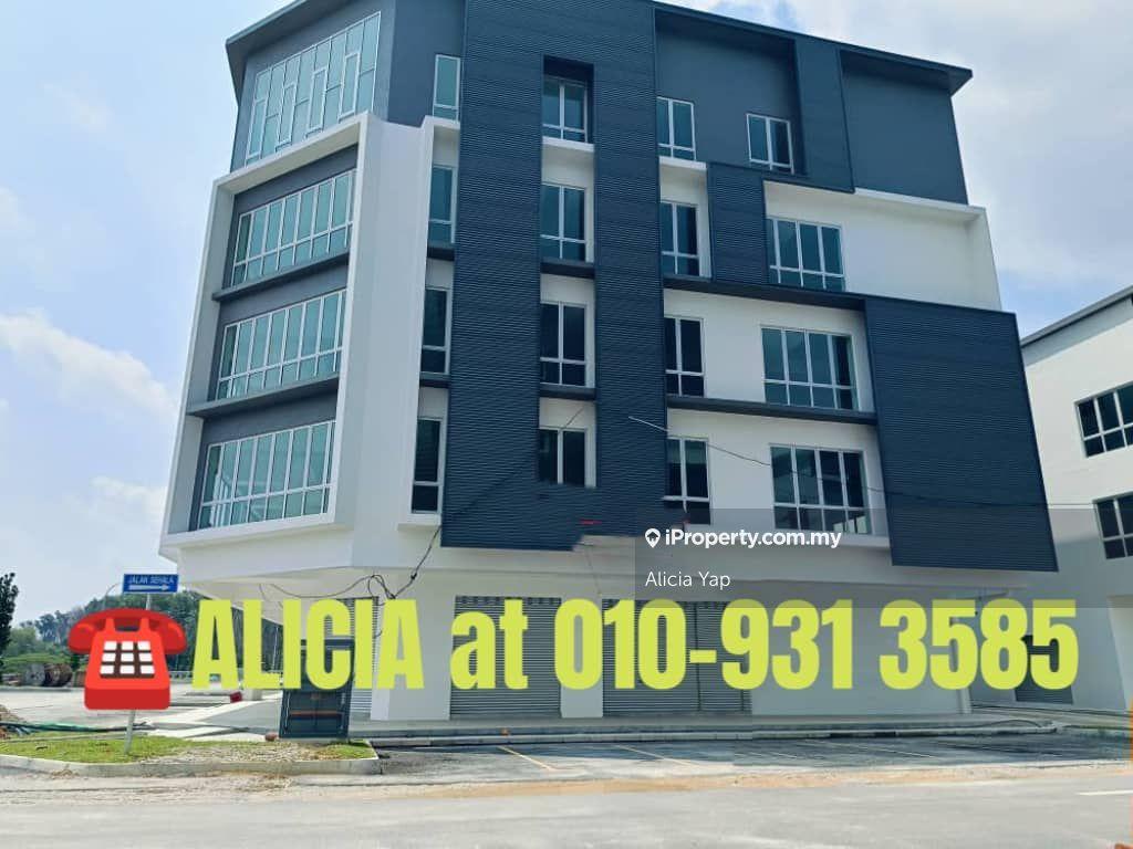 Office for Rent in Bandar Tasik Puteri Corner Office with Lifts, Rawang by Alicia Yap - iProperty.com.my