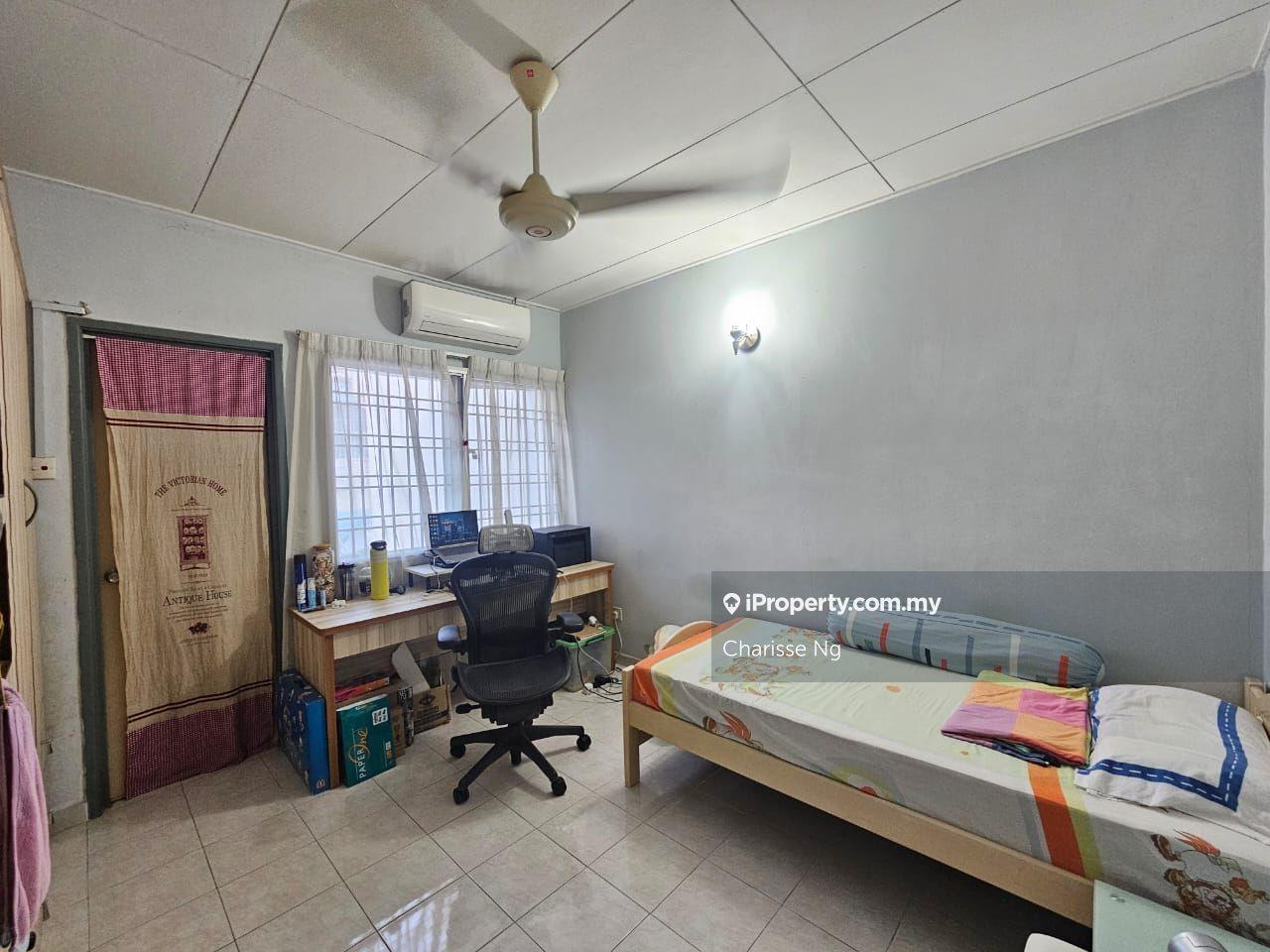 Rumah Berangkai 2 Tingkat untuk Dijual di Taman Seri Taming, Cheras oleh Charisse Ng - iProperty.com.my