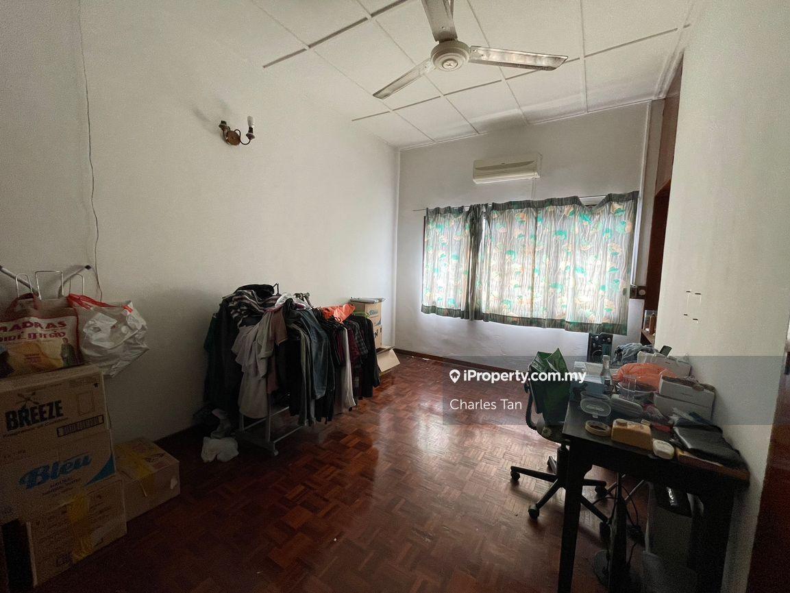 Semi-Detached House for Sale in Ampang Jaya, Ampang by Charles Tan - iProperty.com.my