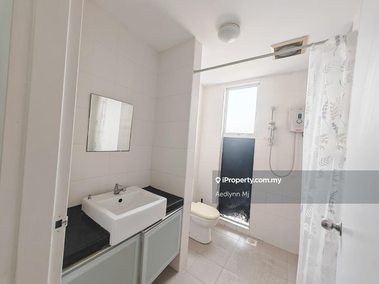 Rumah Bandar untuk Dijual di Taman Tasik Prima, Puchong oleh Aedlynn Mj - iProperty.com.my