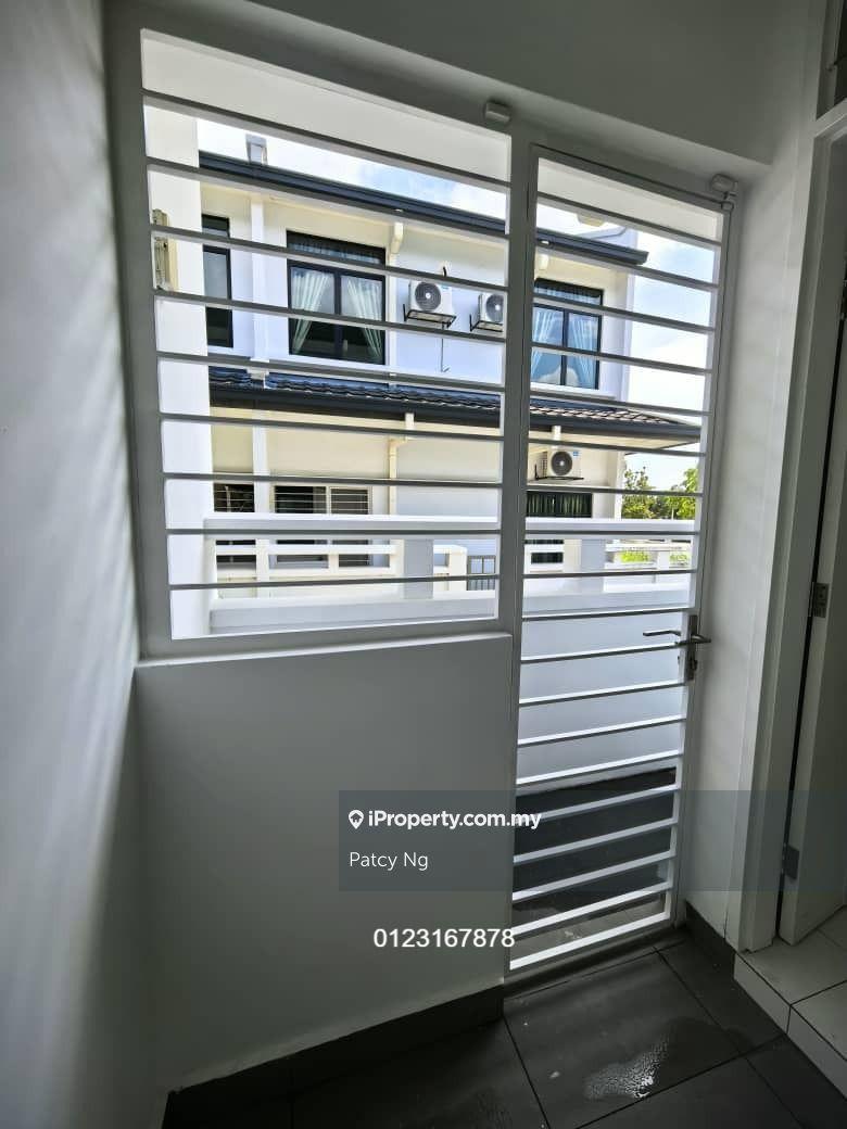 Rumah Berangkai 2 Tingkat untuk Dijual di Eco Majestic, Semenyih oleh Patcy Ng - iProperty.com.my