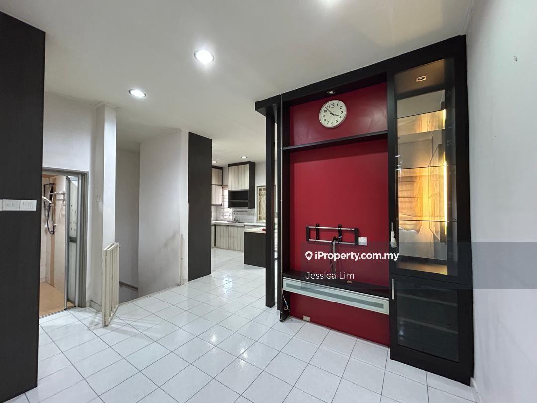 Townhouse for Sale in Taman Amansiara, Rawang by Jessica Lim - iProperty.com.my