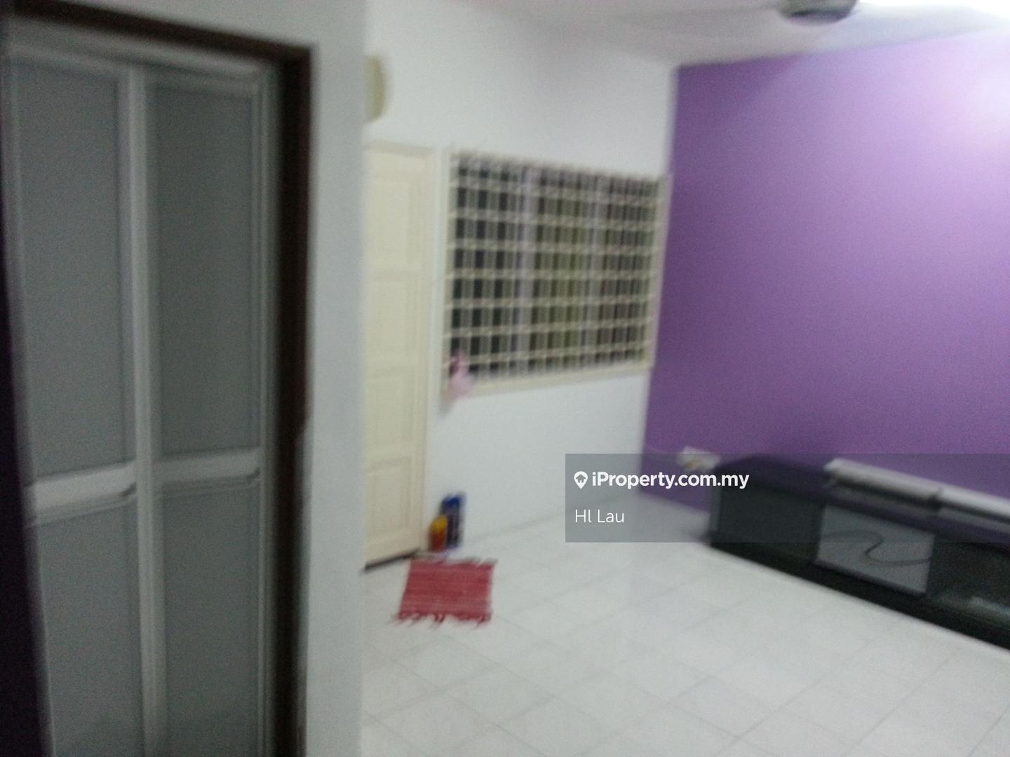 Rumah Berkembar untuk Dijual di 2 Sty Cluster Semi D Taman Putra Perdana 5 Puchong, Puchong oleh Hl Lau - iProperty.com.my