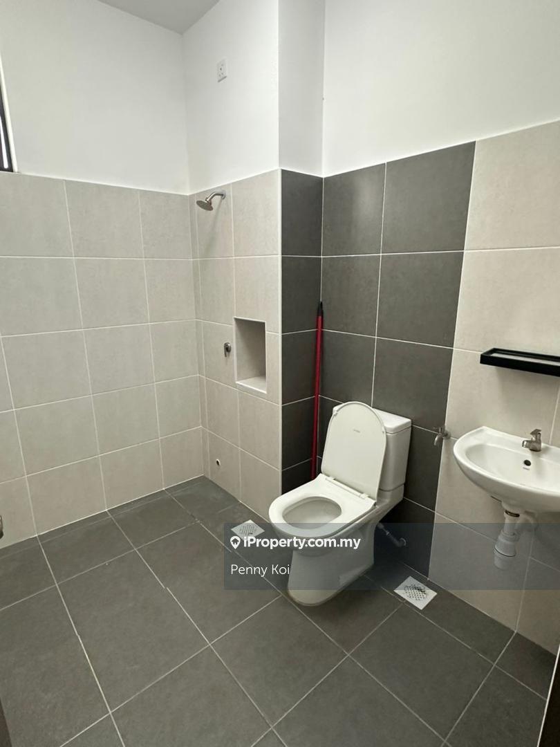 Rumah Berangkai 2 Tingkat untuk Dijual di Taman Sri Penawar, Pengerang oleh Penny Koi - iProperty.com.my