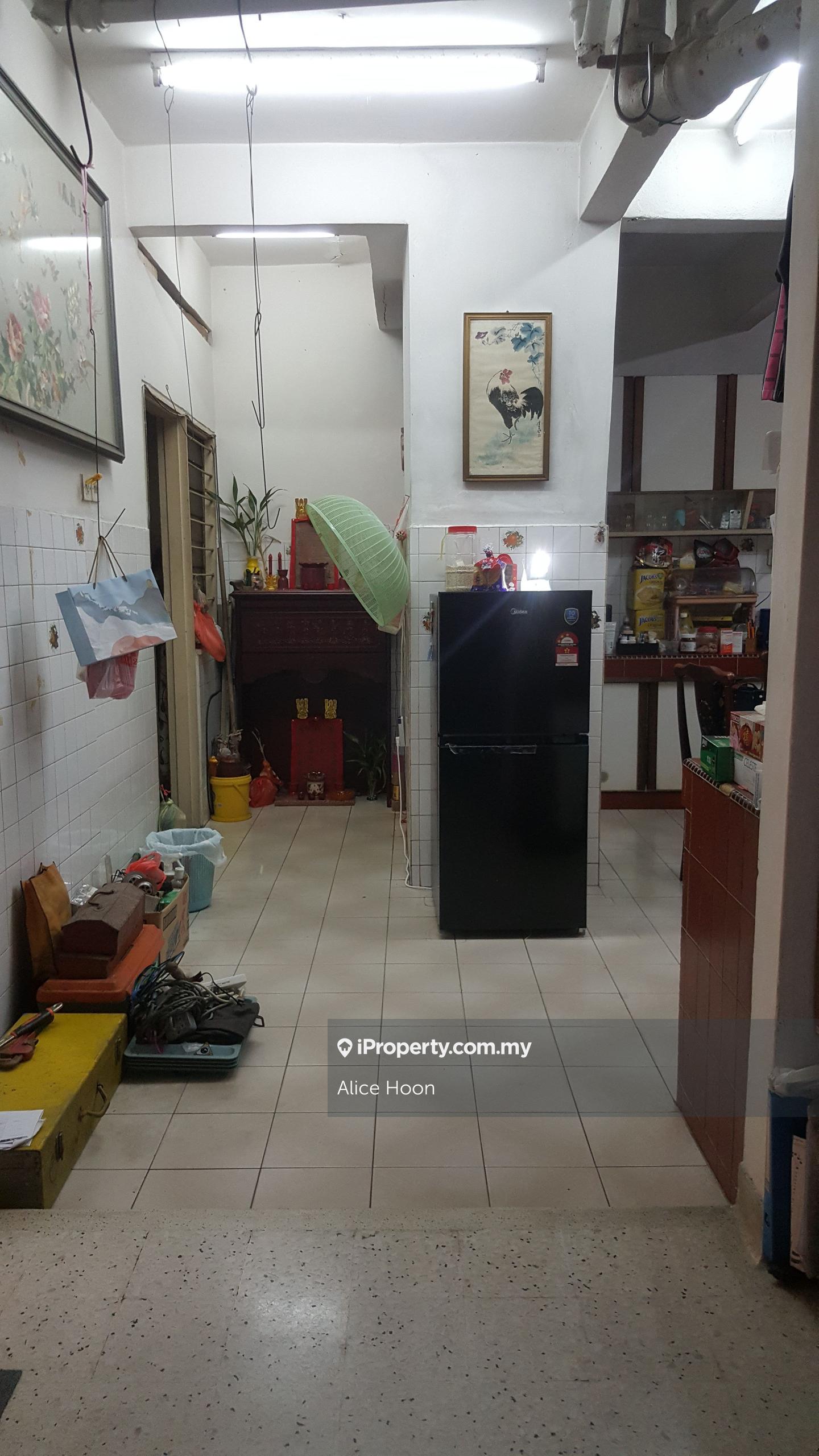 Rumah Berangkai 2 Tingkat untuk Dijual di Kuala Lumpur, Taman Desa oleh Alice Hoon - iProperty.com.my