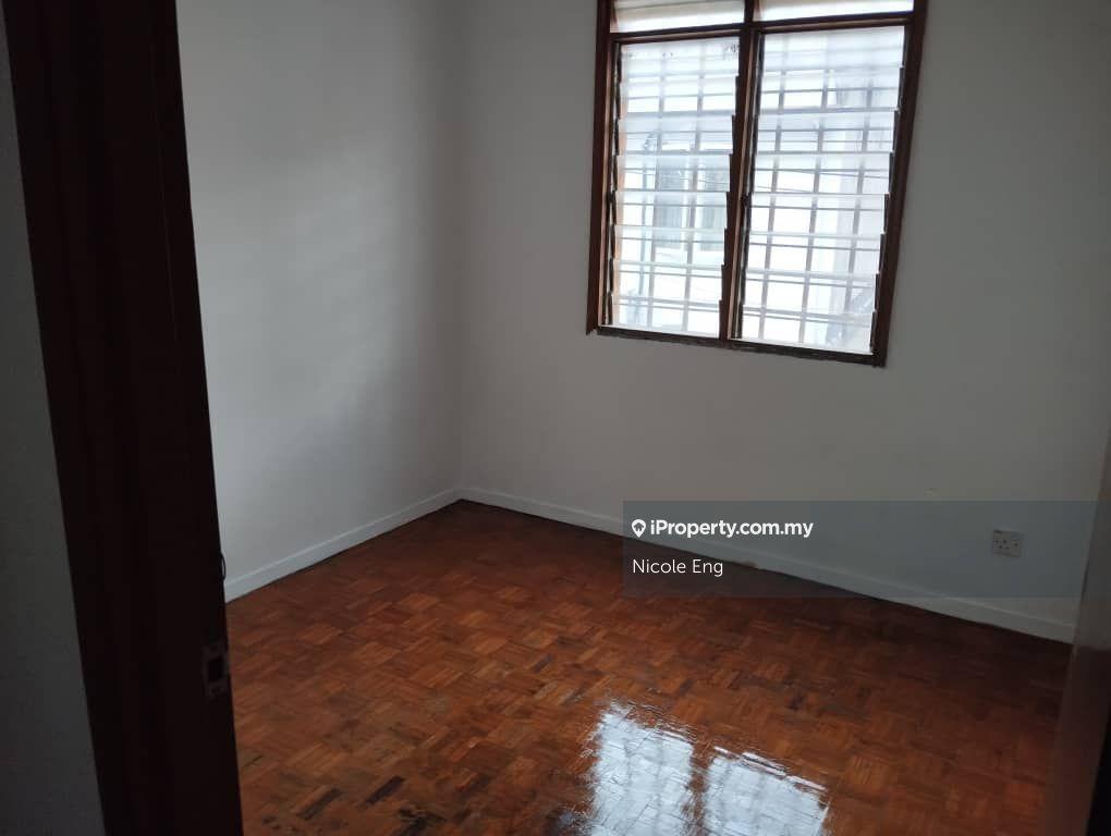 Rumah Berangkai 2 Tingkat untuk Dijual di Lestari Perdana,Puncak Jalil,Bandar Putra Permai, Seri Kembangan oleh Nicole Eng - iProperty.com.my