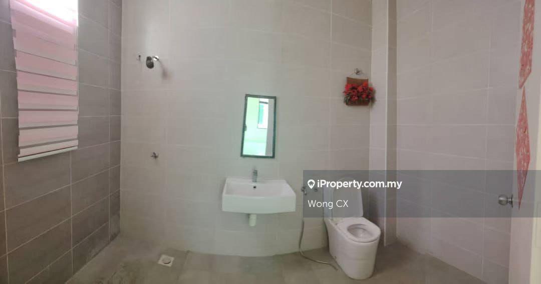 Rumah Berkembar untuk Dijual di Taman Ozana Residence, Bukit Katil oleh Wong CX - iProperty.com.my