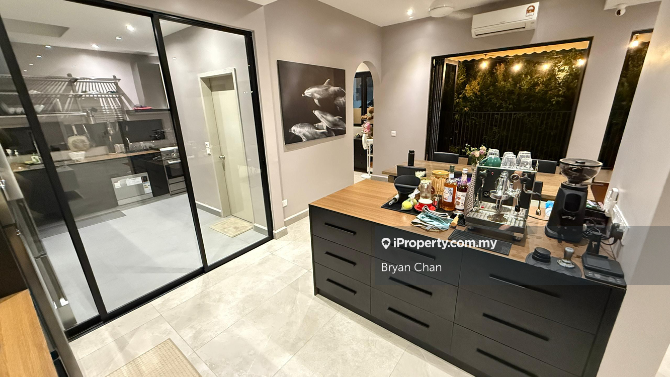 Rumah Berangkai 2 Tingkat untuk Dijual di Bandar Rimbayu, Teluk Panglima Garang, Tanjong Duabelas oleh Bryan Chan - iProperty.com.my