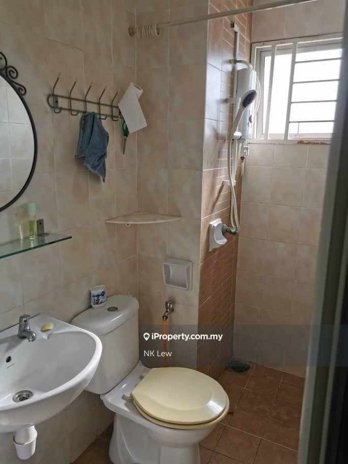 Apartment for Sale in Puteri Bayu Apartment by NK Lew - iProperty.com.my