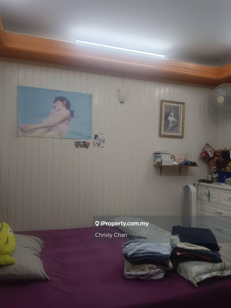 Banglo untuk Dijual di Country Heights, Kajang oleh Christy Chan - iProperty.com.my