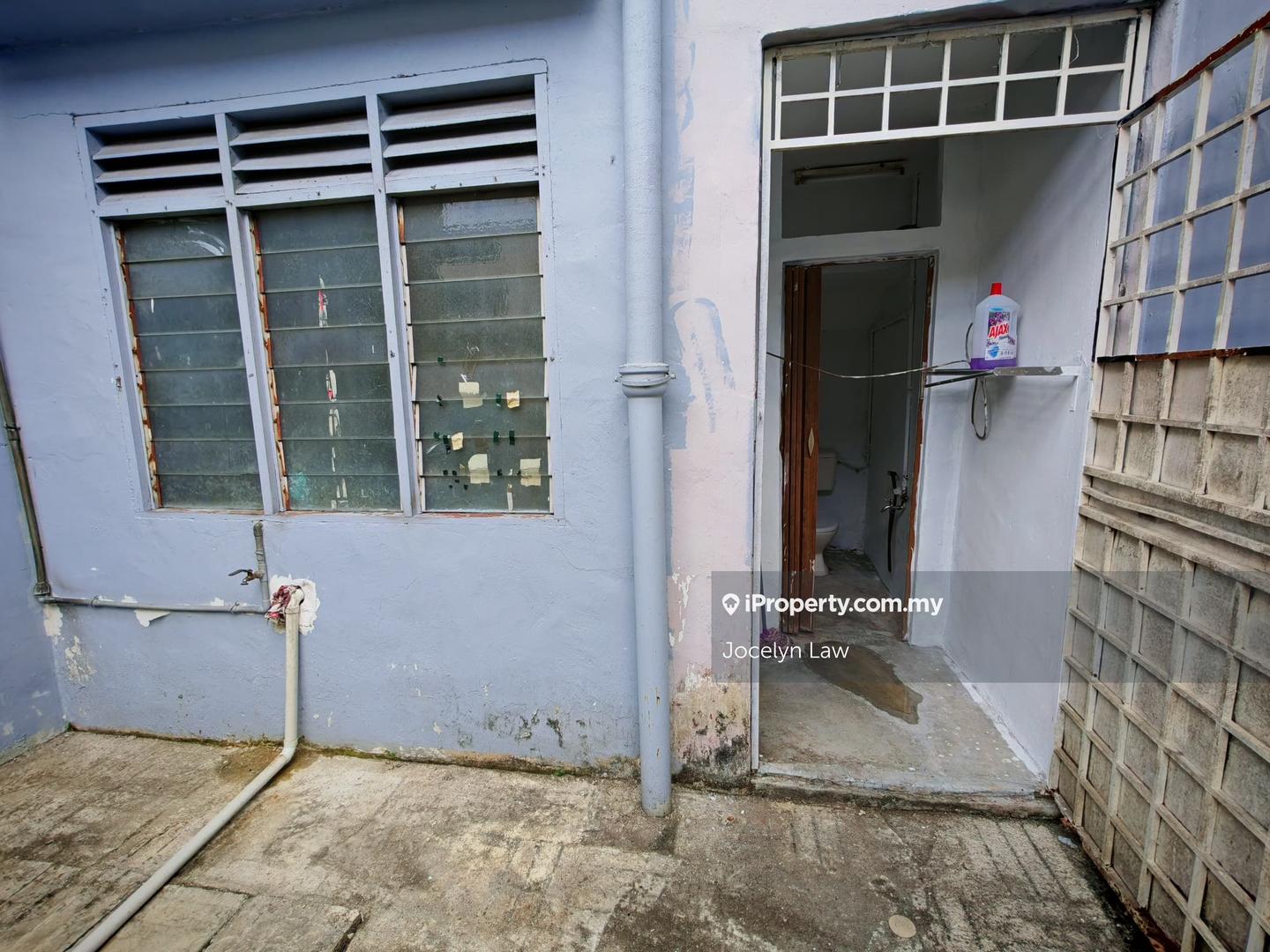 Rumah Berangkai 2 Tingkat untuk Dijual di Taman Johor Jaya, Johor Bahru oleh Jocelyn Law - iProperty.com.my