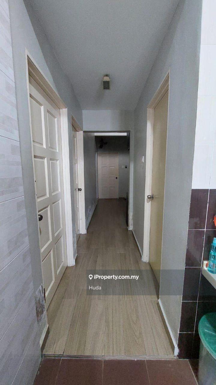 Rumah Berangkai 1 Tingkat untuk Dijual di Seksyen 28, Shah Alam oleh Huda - iProperty.com.my