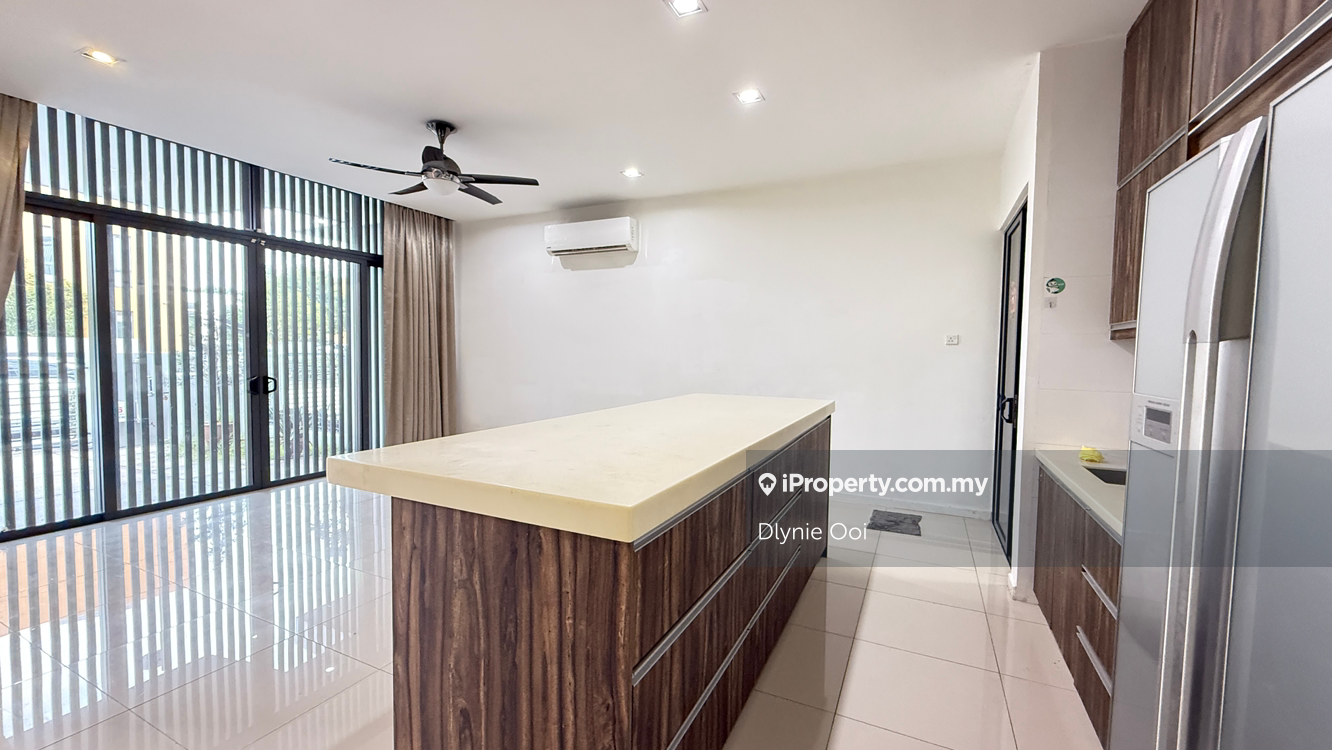 Rumah Berangkai 3 Tingkat untuk Dijual di Taman Tasik Damai, Sungai Besi oleh Dlynie Ooi - iProperty.com.my