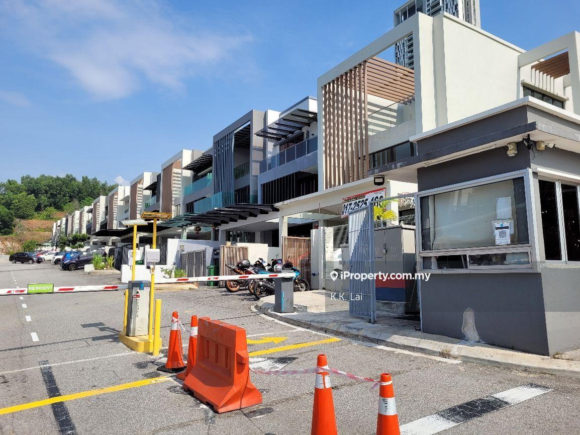 Rumah Berangkai 2.5 Tingkat untuk Dijual di Sutera Heights, Cheras oleh K.K. Lai - iProperty.com.my