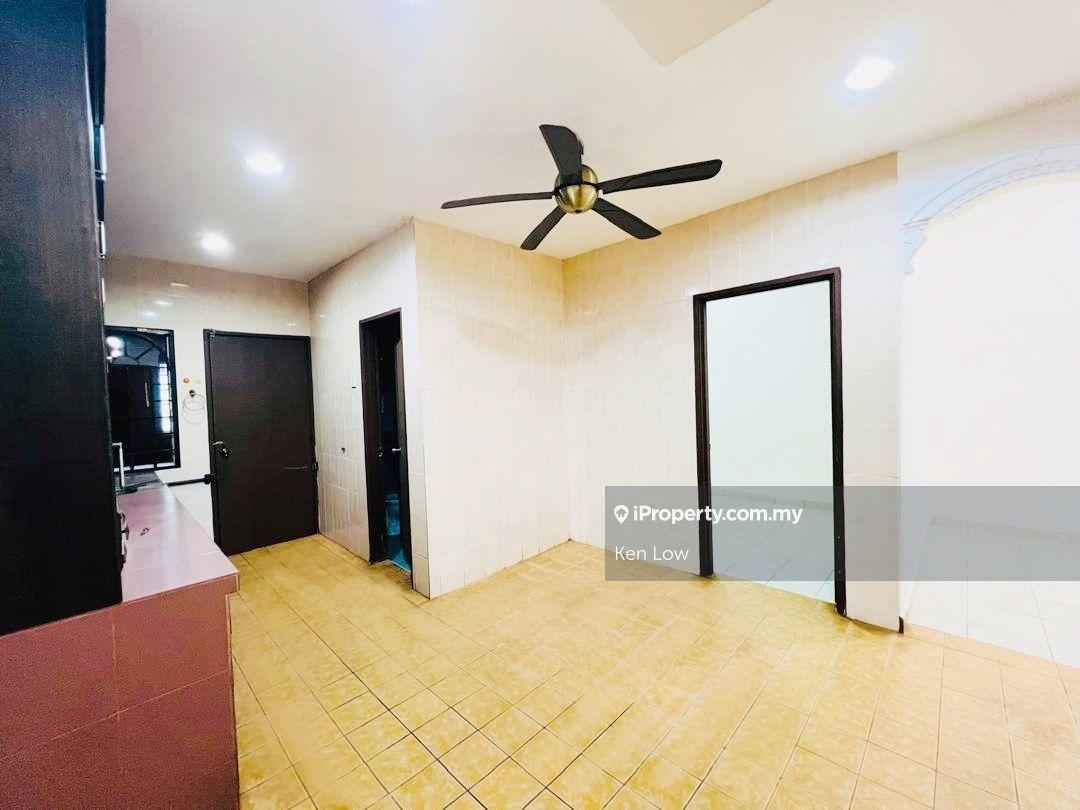 Rumah Berangkai 2 Tingkat untuk Dijual di Taman Pinggiran Saujana, Kajang oleh Ken Low - iProperty.com.my