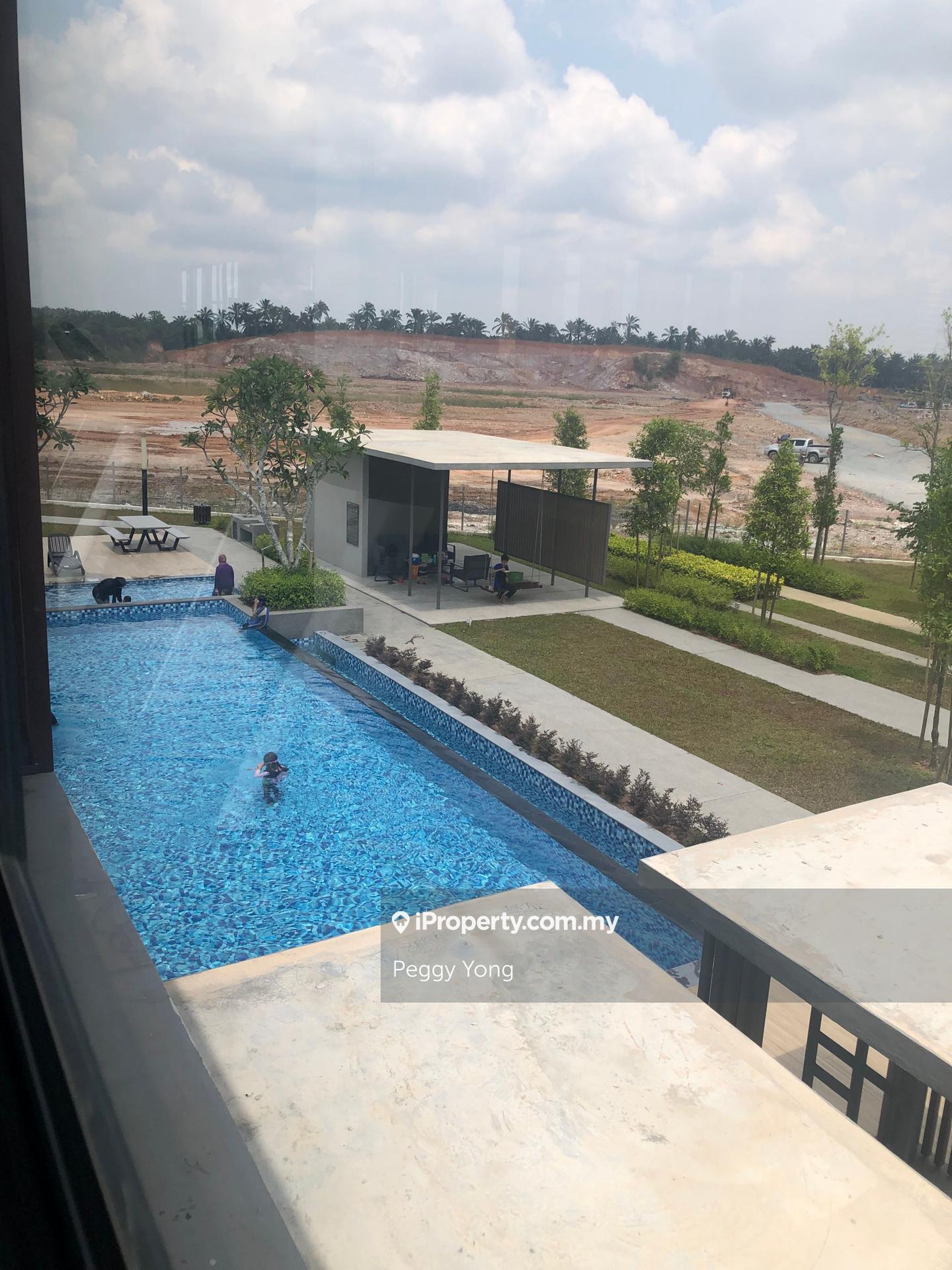 Townhouse for Sale in Taman Plantinum Residence, Dengkil by Peggy Yong - iProperty.com.my