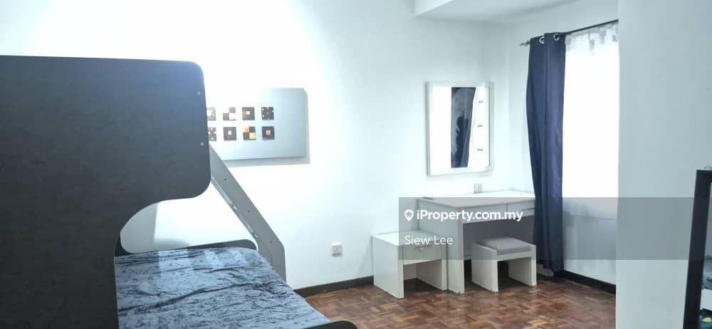 Townhouse for Rent in Kota Damansara, Selangor by Siew Lee - iProperty.com.my