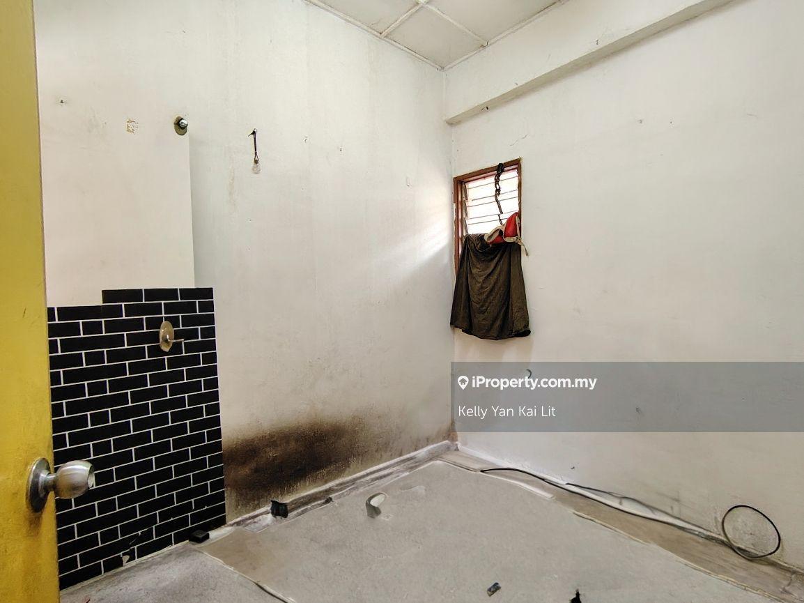 Shop-Office for Sale in Pandan Jaya, Ampang by Kelly Yan Kai Lit - iProperty.com.my