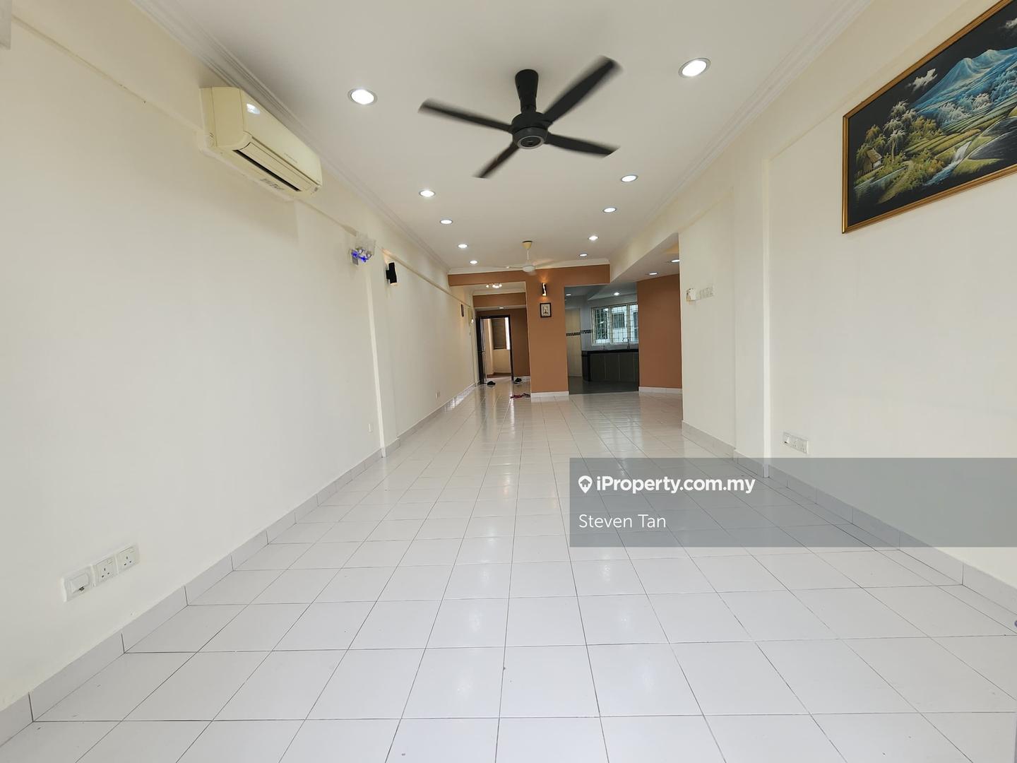 Condominium for Sale in La Vista Condominiums by Steven Tan - iProperty.com.my