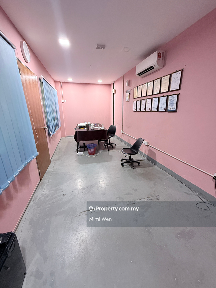 Semi-D Kilang untuk Disewa di Nilai, Negeri Sembilan oleh Mimi Wen - iProperty.com.my