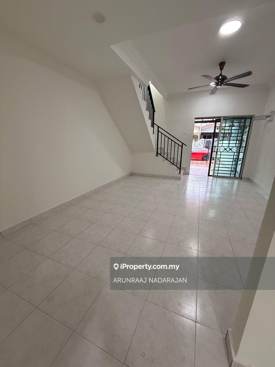 Rumah Berangkai 2 Tingkat untuk Dijual di Taman Bestari Indah, Ulu Tiram oleh ARUNRAAJ NADARAJAN - iProperty.com.my