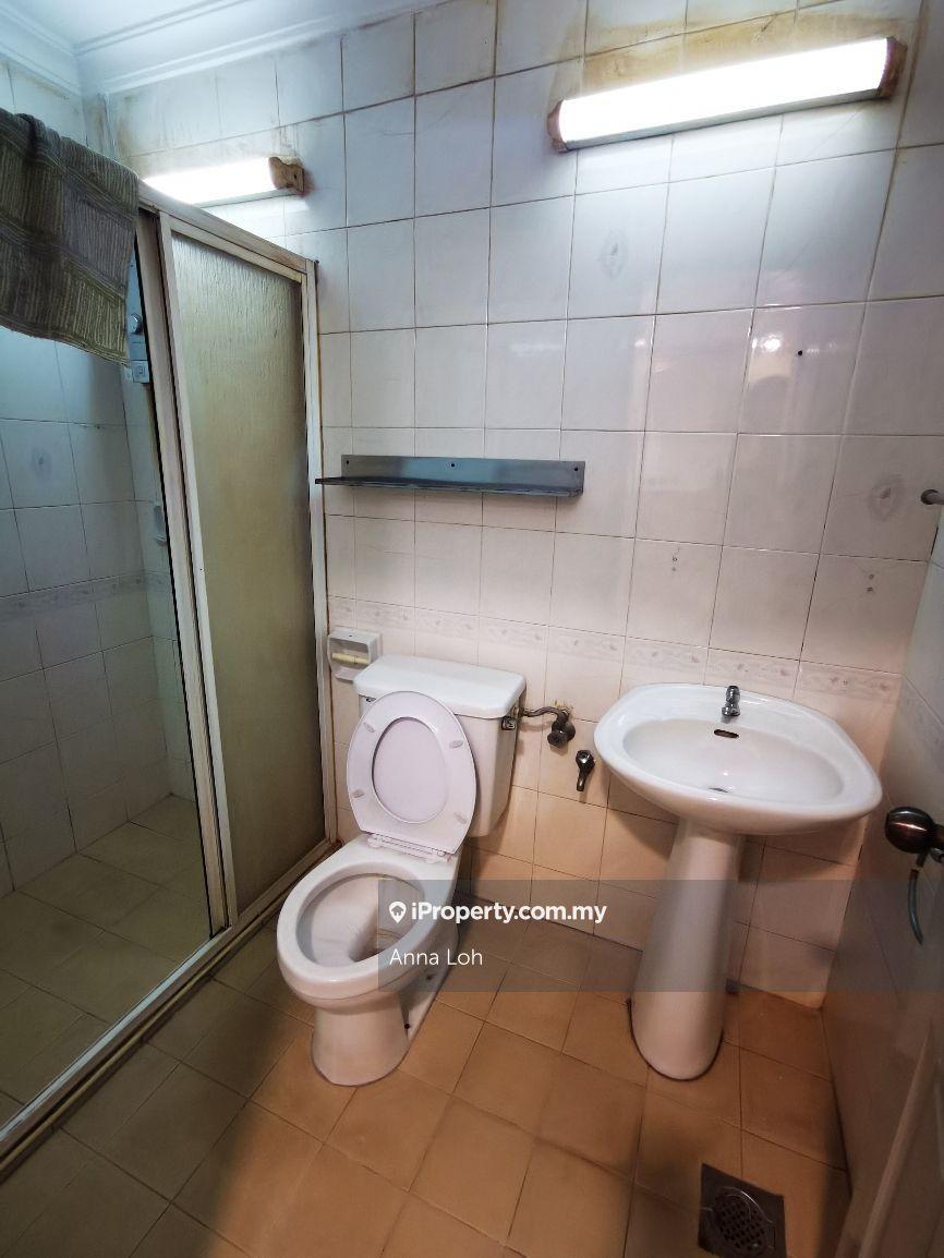 Townhouse for Sale in Country Heights, Kajang by Anna Loh - iProperty.com.my