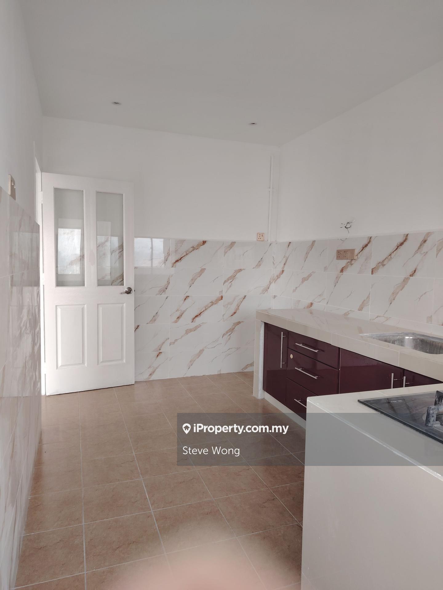 Condominium for Sale in Bam Villa by Steve Wong - iProperty.com.my