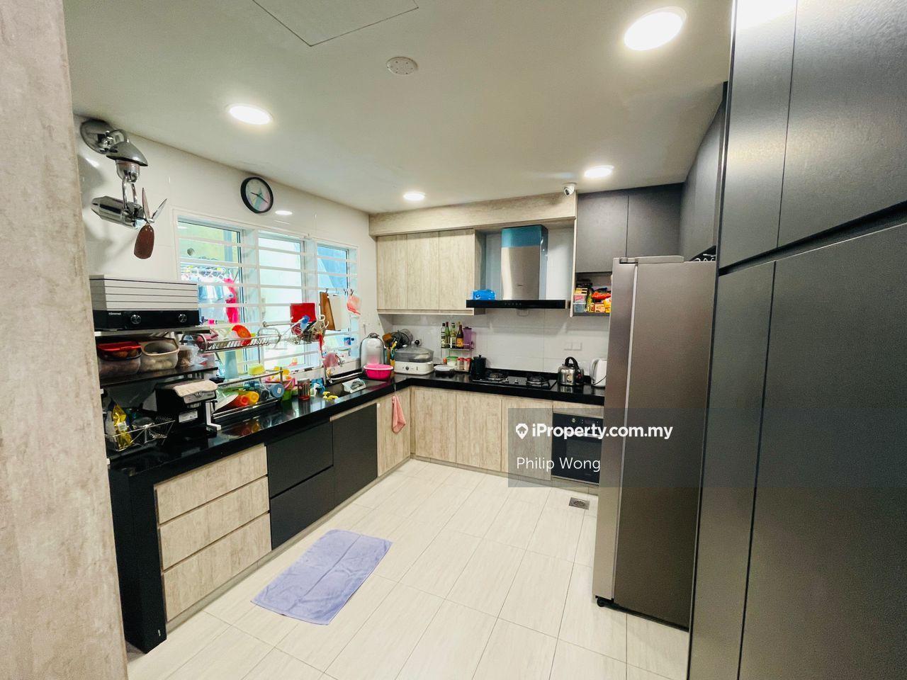 Rumah Berangkai 2.5 Tingkat untuk Dijual di Taman Bukit Serdang, Seri Kembangan, Seri Kembangan oleh Philip Wong - iProperty.com.my