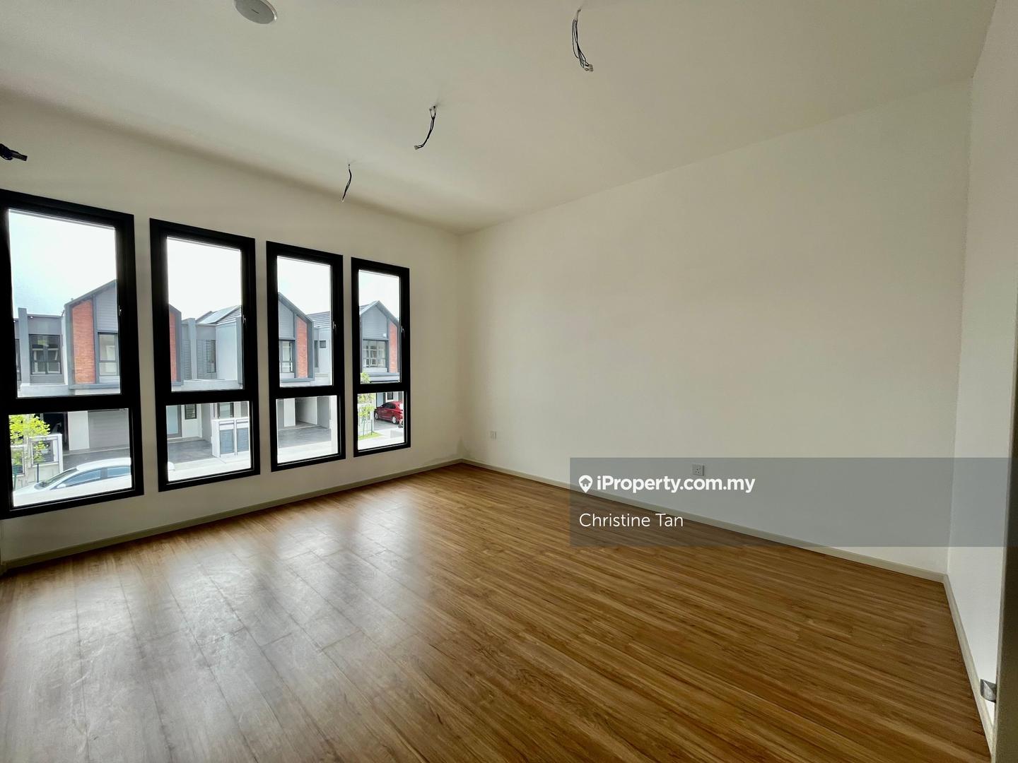 Rumah Berangkai 2 Tingkat untuk Dijual di Ilham Residence, Sungai Buloh oleh Christine Tan - iProperty.com.my