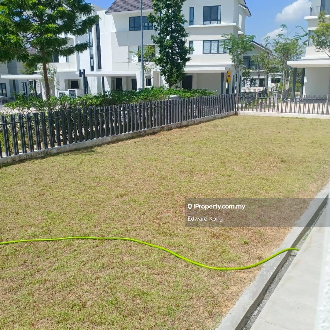 Rumah Berangkai 3 Tingkat untuk Disewa di Tamansari, Rawang oleh Edward Kong - iProperty.com.my