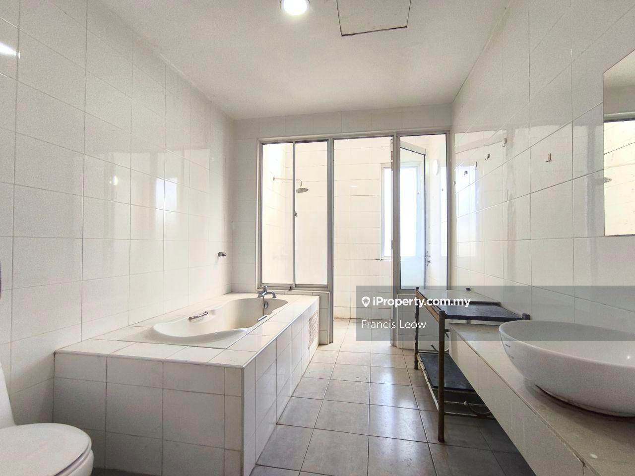 Rumah Berangkai 2 Tingkat untuk Dijual di Taman Anggun, Rawang oleh Francis Leow - iProperty.com.my