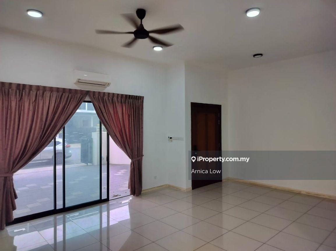 3-storey Terraced House for Sale in 16 Sierra, Puchong by Arnica Low - iProperty.com.my