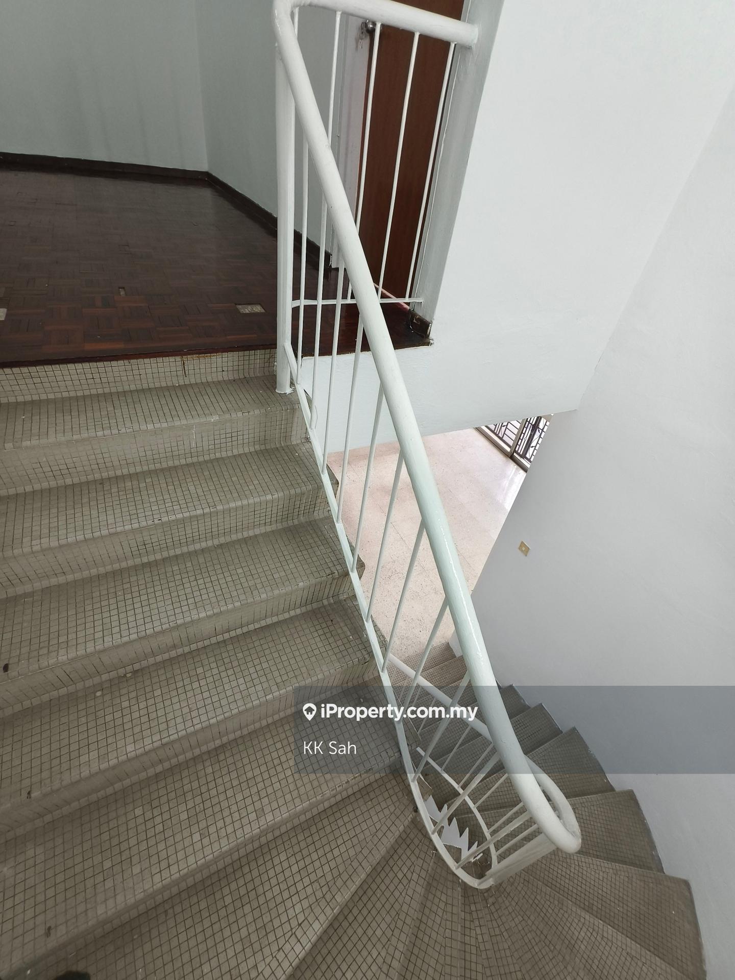 Rumah Berangkai 2 Tingkat untuk Dijual di Taman Sri Reko Sentral Sepakat Indah Sungai Chua, Kajang oleh KK Sah - iProperty.com.my