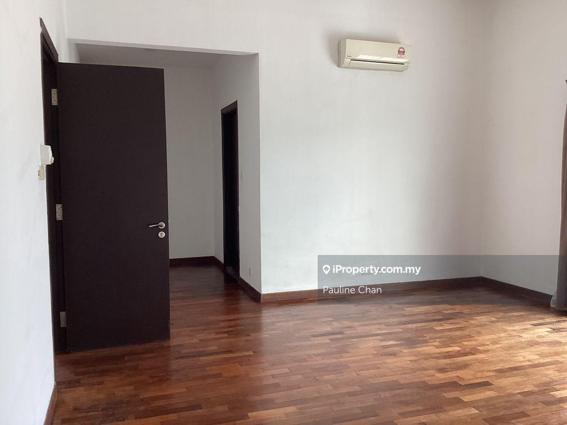 Bungalow House for Sale in Taman Equine, Seri Kembangan by Pauline Chan - iProperty.com.my