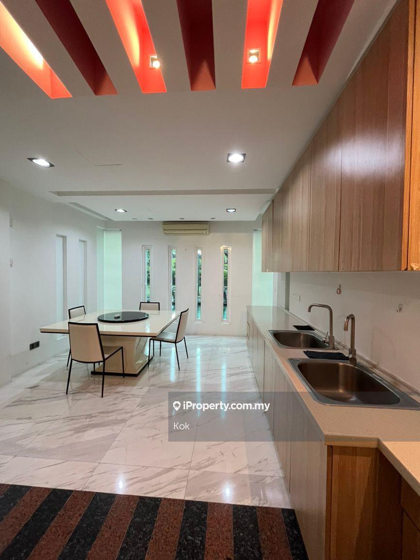 Bungalow House for Sale in Taman Paramount, Petaling Jaya by Kok - iProperty.com.my