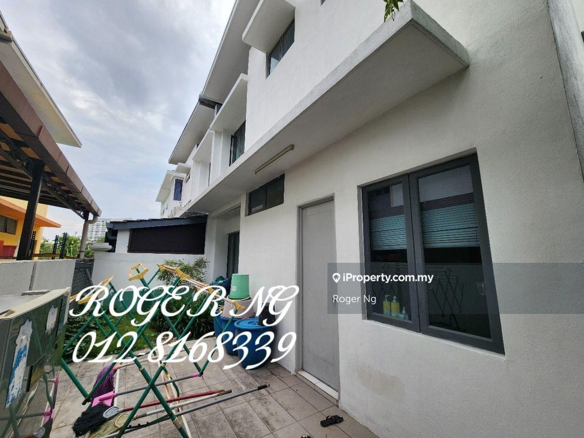Rumah Berkembar untuk Dijual di Seksyen 7, Shah Alam oleh Roger Ng - iProperty.com.my