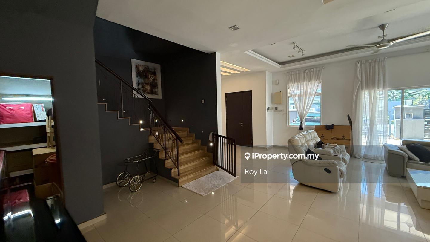 Rumah Berkembar untuk Dijual di Taman Alam Putra, Seri Kembangan oleh Roy Lai - iProperty.com.my