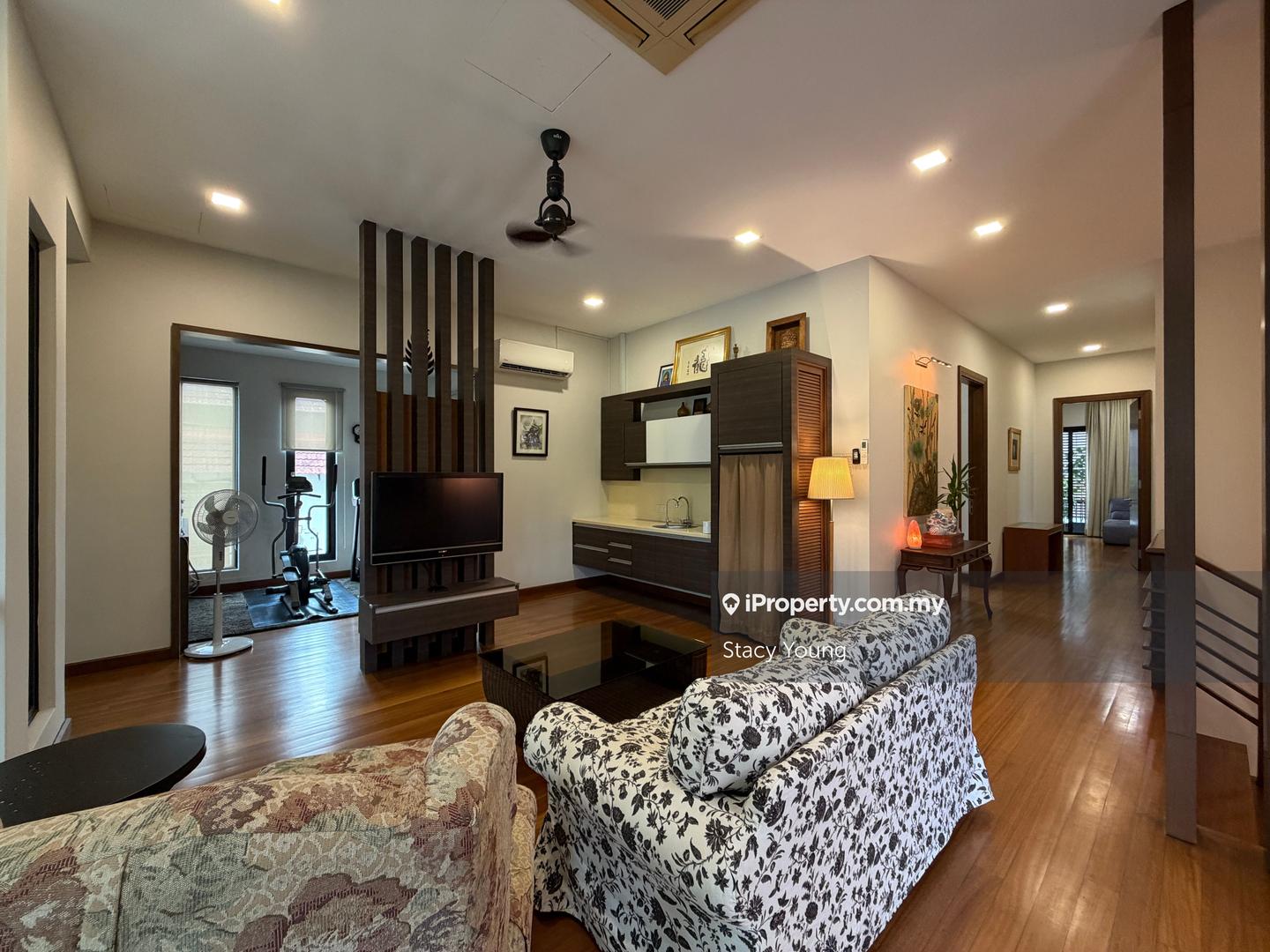 Banglo untuk Dijual di Bukit Gita Bayu, Seri Kembangan oleh Stacy Young - iProperty.com.my