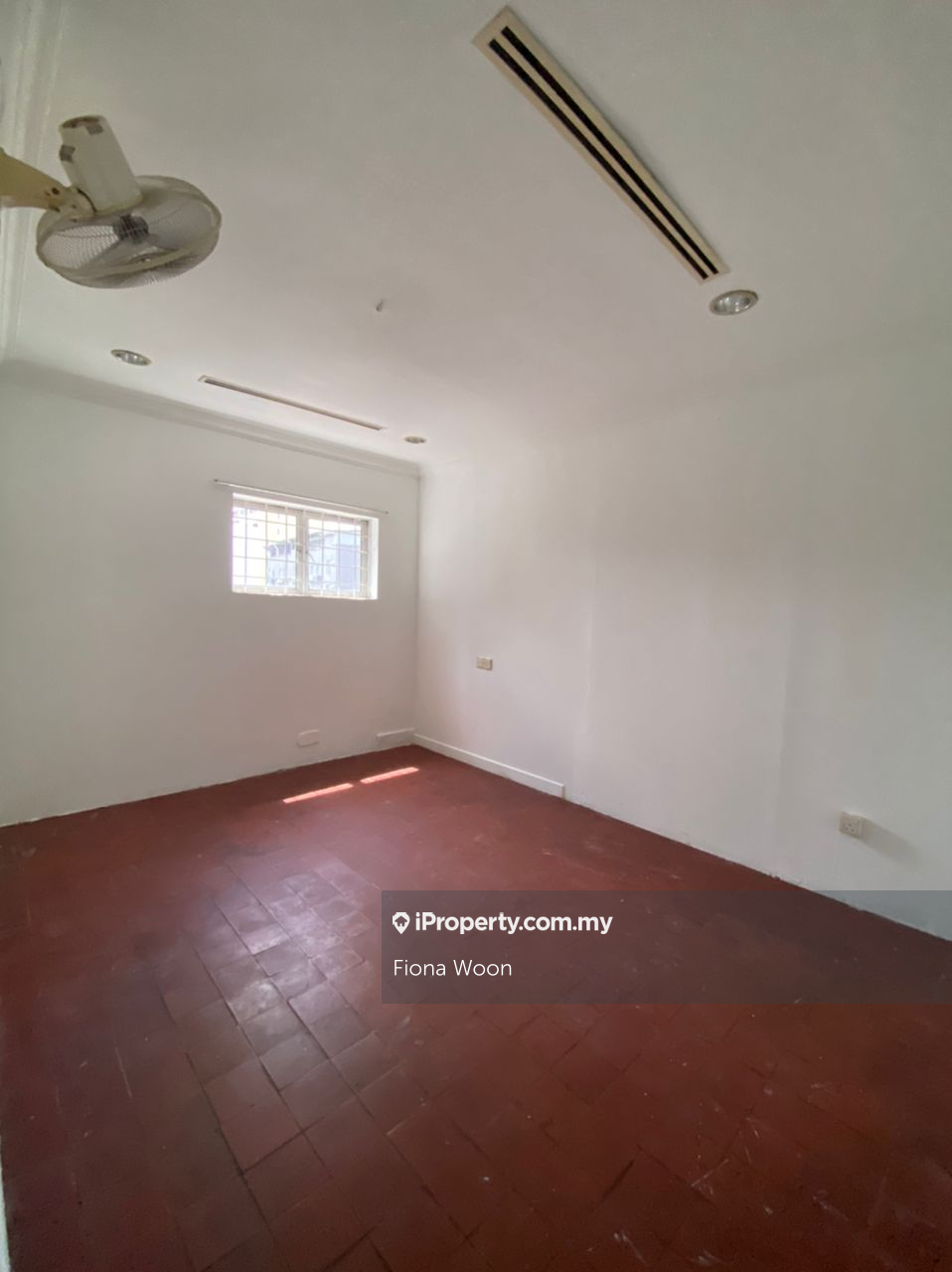 Pejabat untuk Disewa di Jalan Tun Sri Lanang, Melaka City oleh Fiona Woon - iProperty.com.my