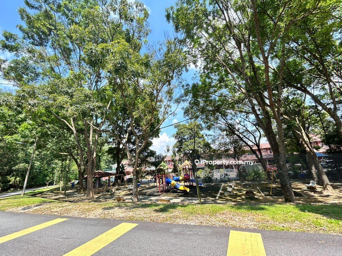 Rumah Berangkai 2 Tingkat untuk Dijual di Lestari Perdana,Puncak Jalil,Bandar Putra Permai, Seri Kembangan oleh Nicole Eng - iProperty.com.my