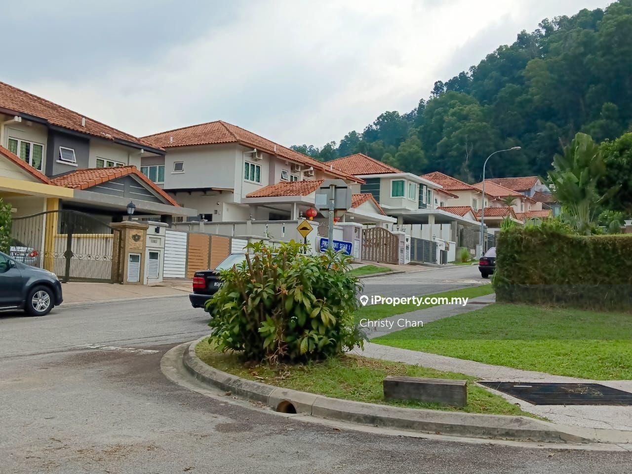 Rumah Berkembar untuk Dijual di Taman Bukit Segar, Pinggir Bukit Segar, Bayu Segar, Cheras oleh Christy Chan - iProperty.com.my